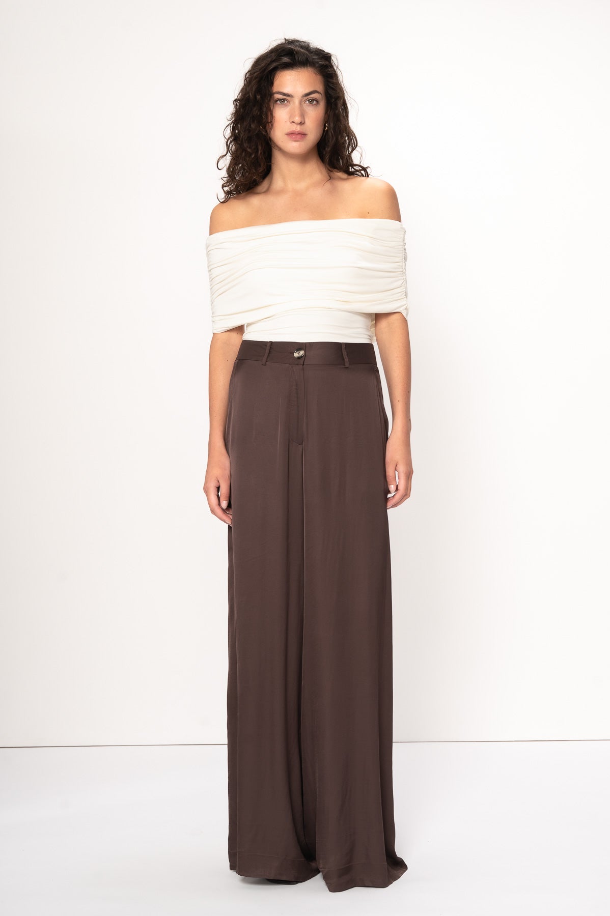 VIVEH Giada top in Coconut Milk – long sleeve heavy weight off shoulder top – front view