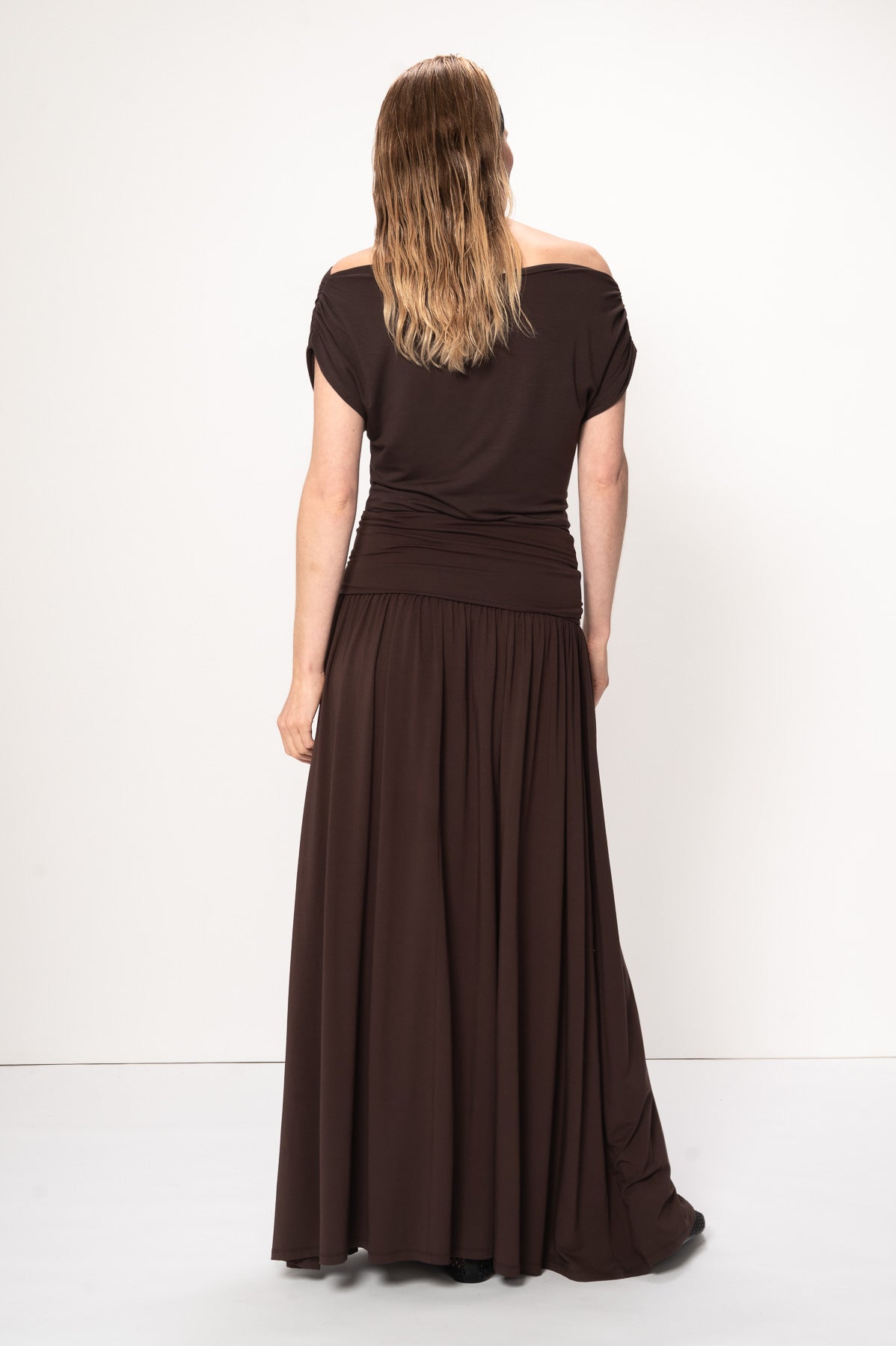 VIVEH Ruta top in Coconut Milk – styled view