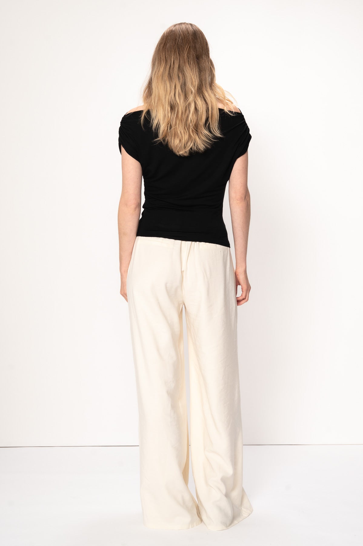 VIVEH Ruta top in Coconut Milk – styled view