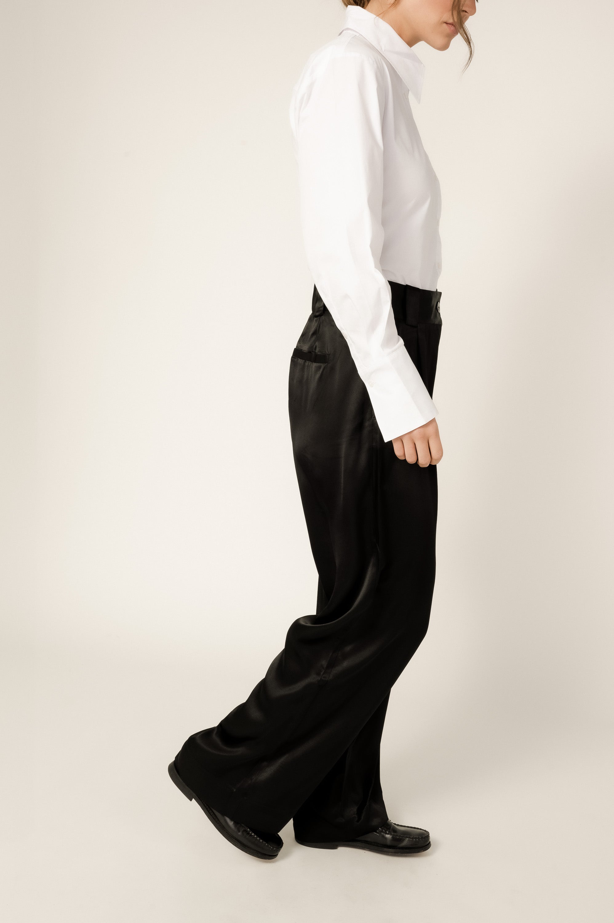 VIVEH Cedar trousers in Walnut – styled view
