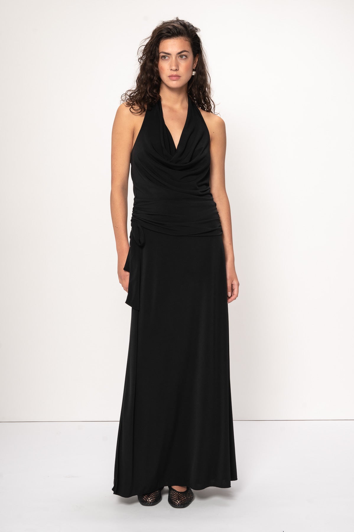 Soleil halter-neck top in Black – VIVEH SS26