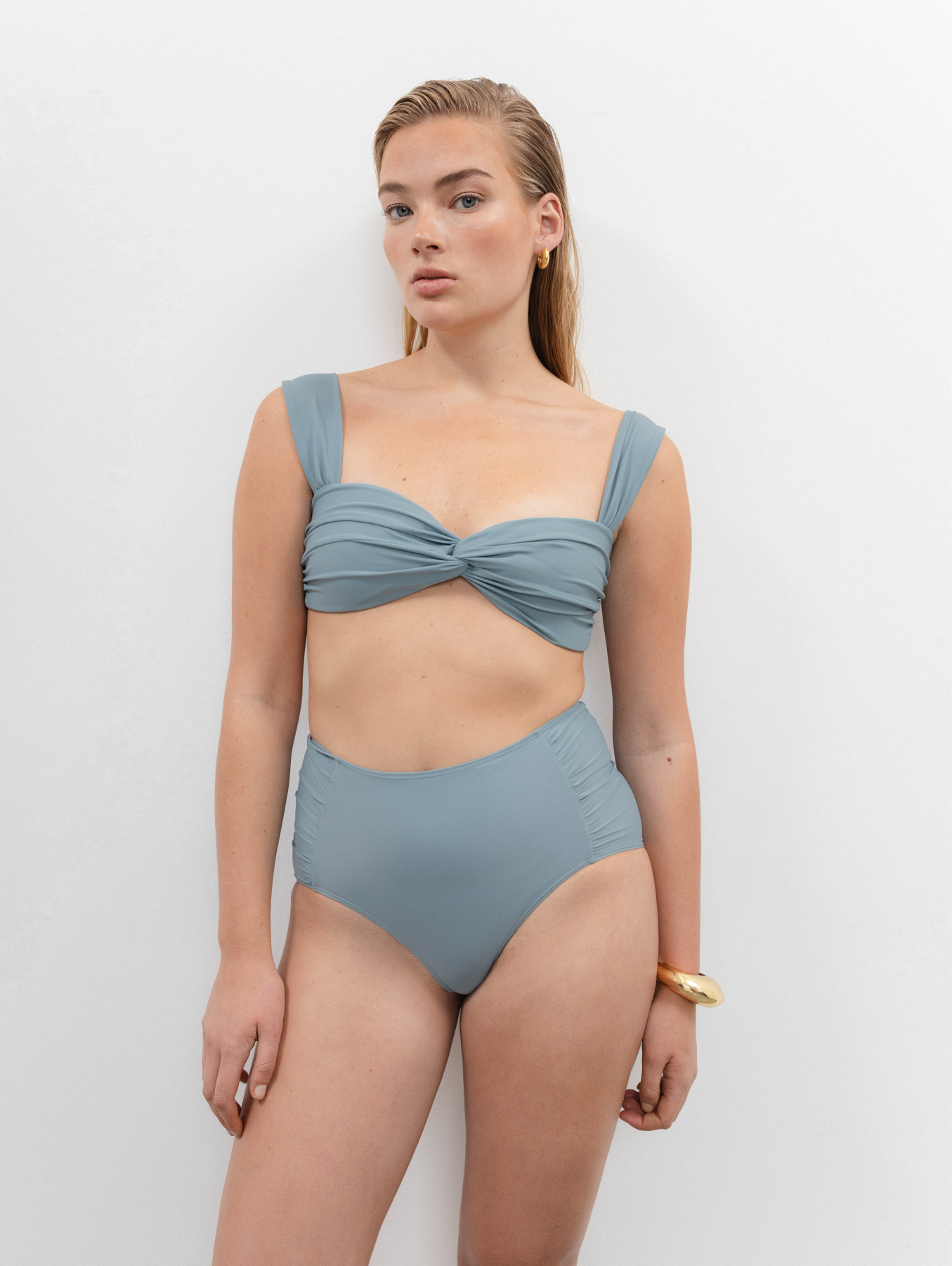38 - 173cm, CUP B