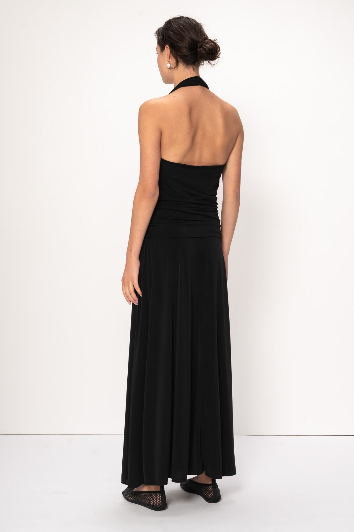 Soleil halter-neck top in Black – VIVEH SS26